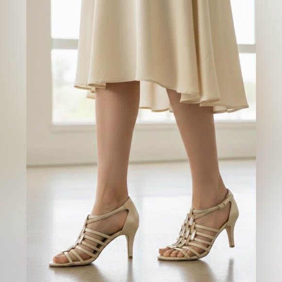 Bandolino Sandal - Picture 10 of 10